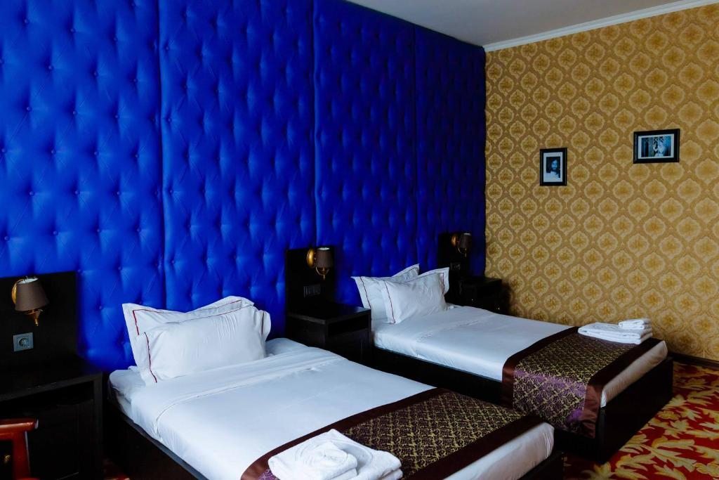 Двухместный (Стандартный двухместный номер с 2 отдельными кроватями) отеля Grand Opera Hotel, Алматы