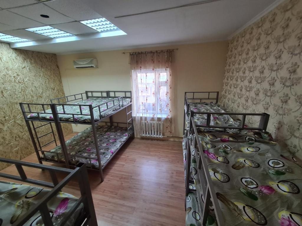 Номер (Общий десятиместный номер для мужчин и женщин), Parasat Hostel Kazakhstan