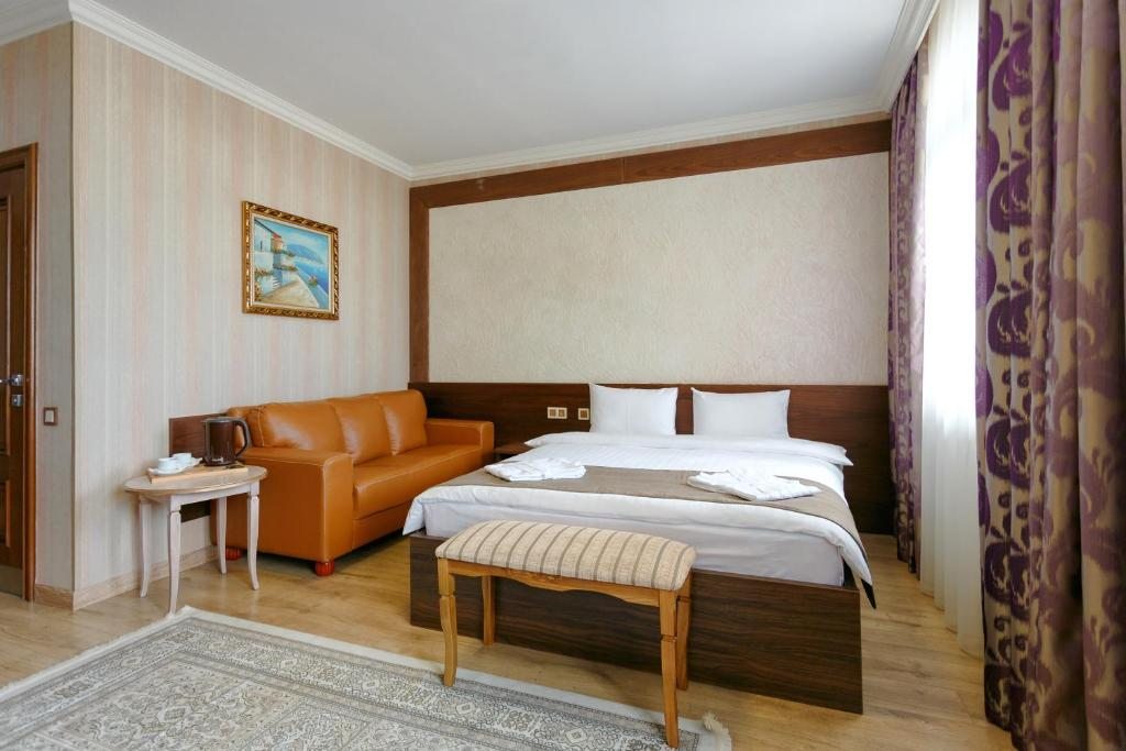 Двухместный (Двухместный номер Делюкс с 1 кроватью) отеля Sacvoyage Hotel, Алматы