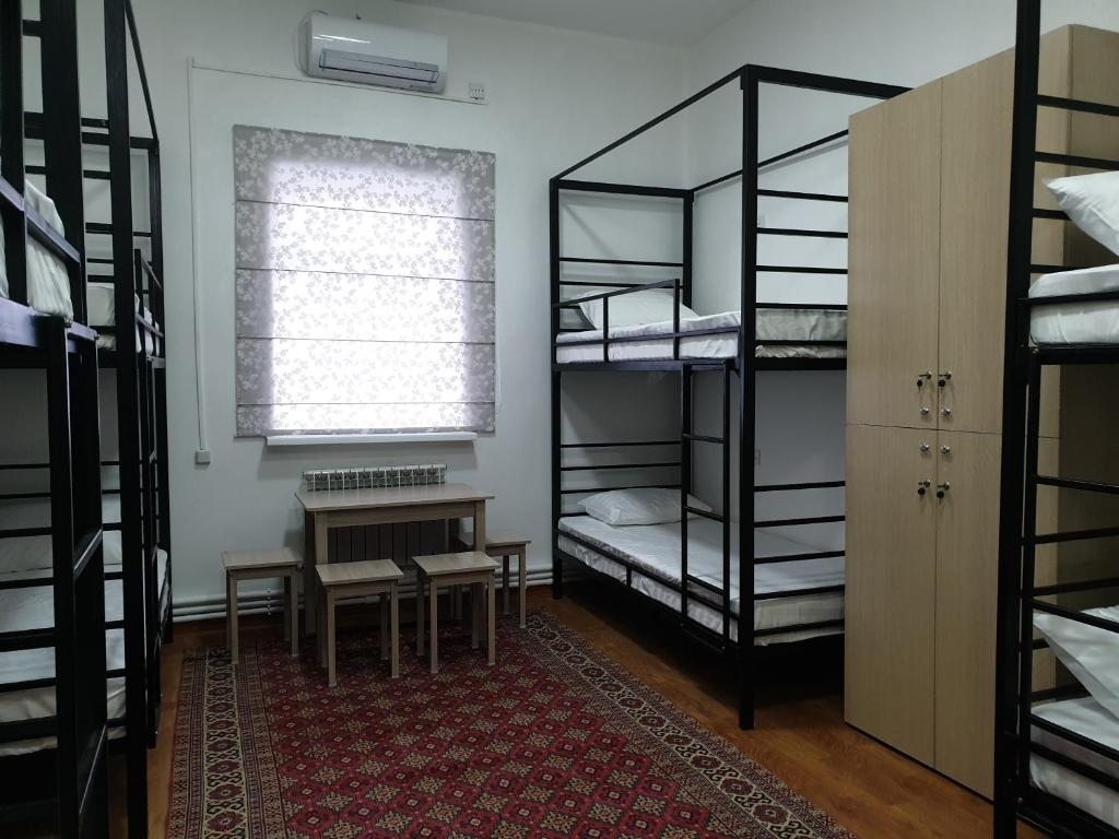 Номер (Спальное место на двухъярусной кровати в общем номере для мужчин) хостела Station Hostel, Атырау