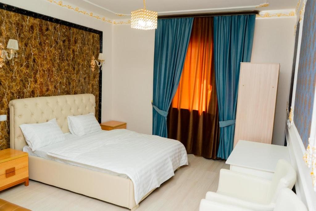Сьюит (Люкс) отеля Antalya, Астана