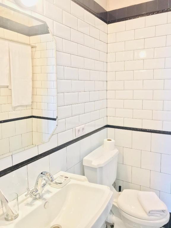 Двухместный (Большой двухместный номер с 1 кроватью), ZOR HOTEL