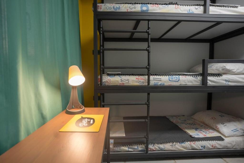 Номер (Спальное место на двухъярусной кровати в общем номере для мужчин) хостела Хостел 128, Минск