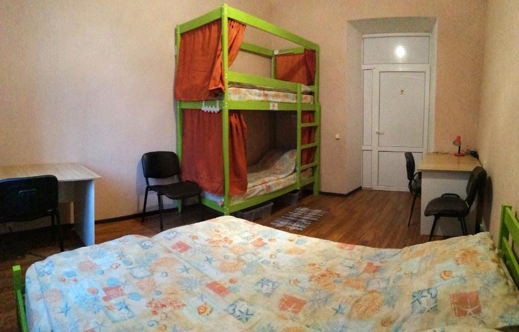 Номер (Спальное место на двухъярусной кровати в общем номере для мужчин и женщин) хостела Okay Mogilev, Могилев