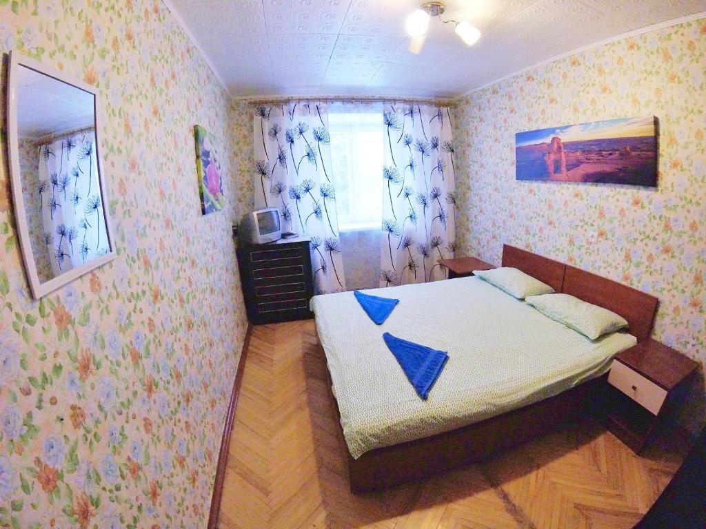 Двухместный (Двухместный номер эконом-класса с 1 кроватью или 2 отдельными кроватями и общей ванной комнатой) гостевого дома Best Aparts, Минск