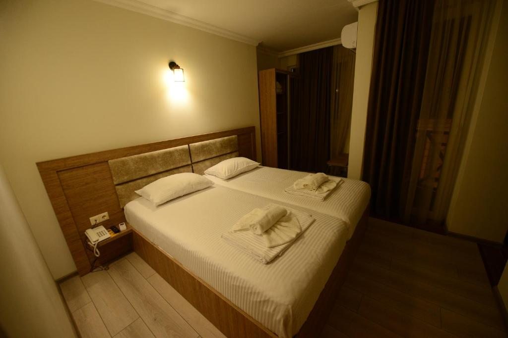 Двухместный (Большой двухместный номер с 1 кроватью или 2 отдельными кроватями) отеля Hotel Aristocrat Batumi, Батуми