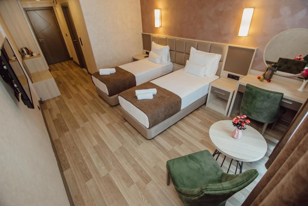 Двухместный (Двухместный номер с 1 кроватью или 2 отдельными кроватями и панорамным видом) отеля Hotel Kanzler, Батуми