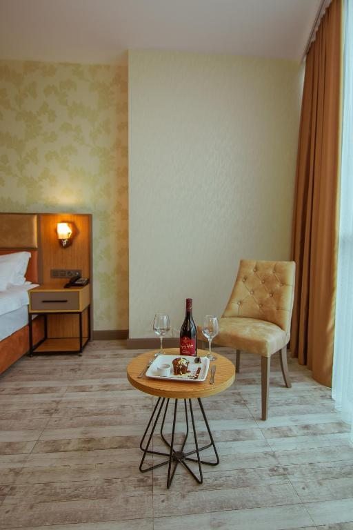 Двухместный (Стандартный двухместный номер с 2 отдельными кроватями), New Wave Hotel