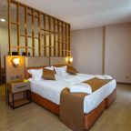 Сьюит (Полулюкс), New Wave Hotel