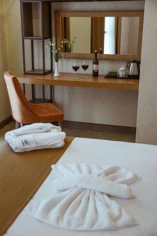 Сьюит (Полулюкс), New Wave Hotel