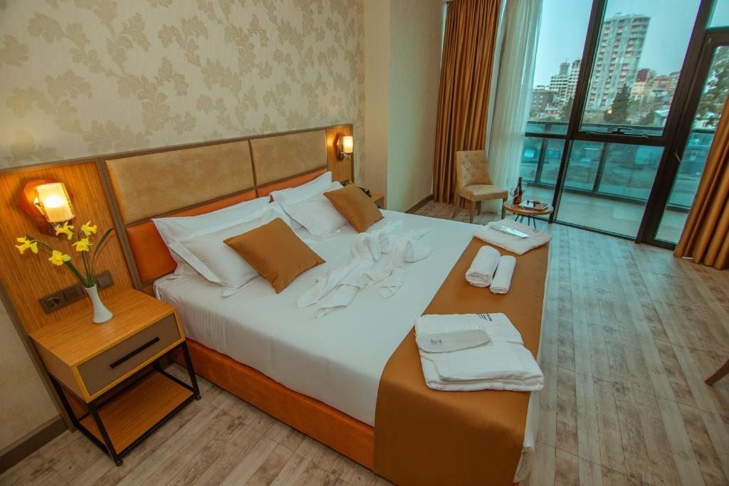 Семейный (Семейный номер), New Wave Hotel