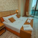 Семейный (Семейный номер), New Wave Hotel