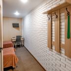 Двухместный (С 2 отдельными кроватями и ванной комнатой), Мини-отель Frisson