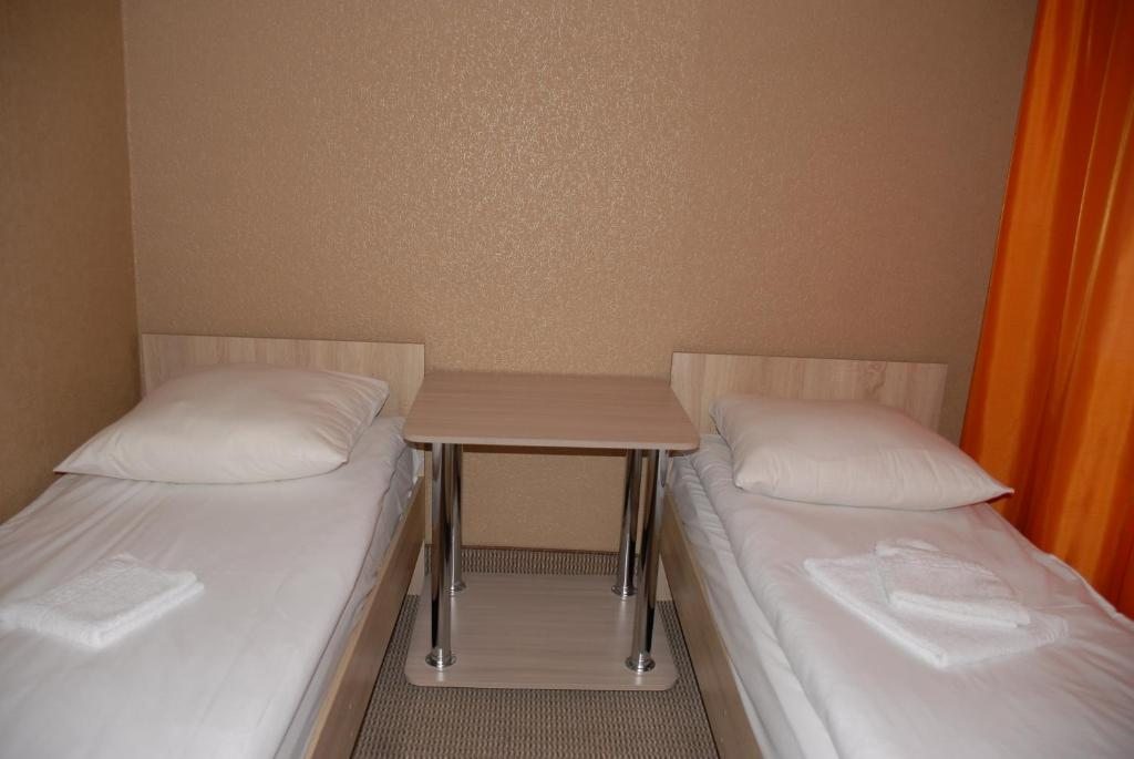 Двухместный (Двухместный номер с 2 отдельными кроватями и ванной комнатой) мини-отеля Frisson, Альметьевск