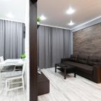 Апартаменты (Апартаменты с 1 спальней), Apartament on Bredova 32