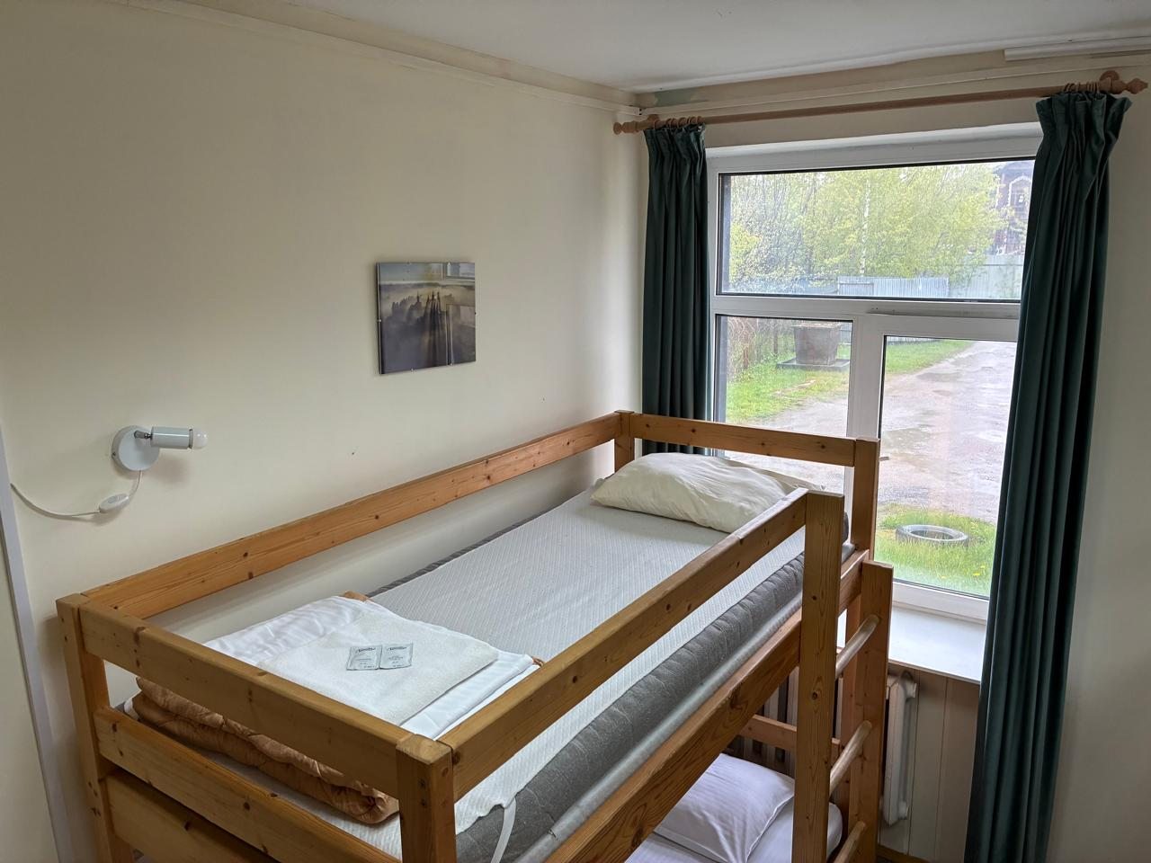 Десятиместный (Спальное место на двухъярусной кровати в общем номере для мужчин), Отель ЯРанга