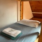 Десятиместный (Спальное место на двухъярусной кровати в общем номере для мужчин), Отель ЯРанга