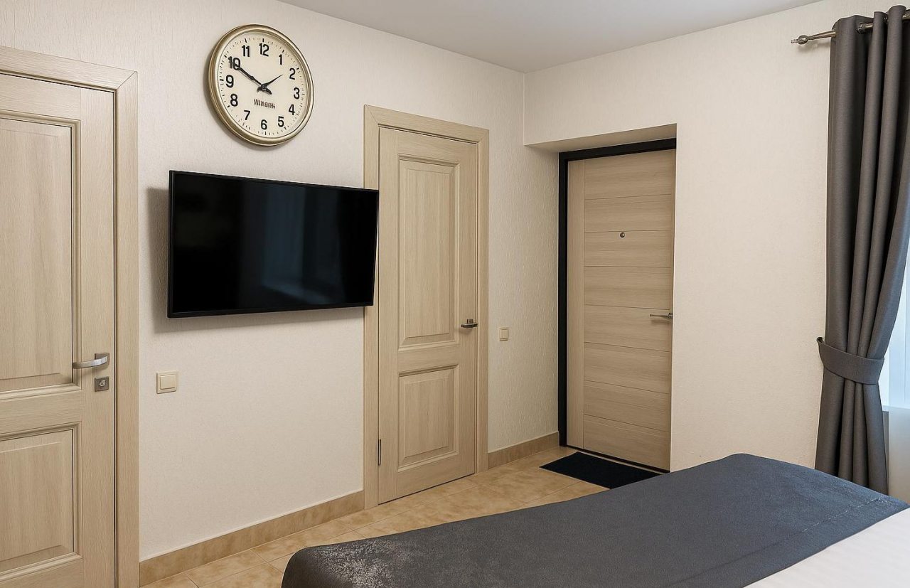 Двухместный (Стандарт отдельным с отдельным входом, завтраком), Отель Марианна