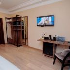 Двухместный (Номер Делюкс с кроватью размера «king-size»), Hotel Resident Bishkek, Отель Резидент Бишкек