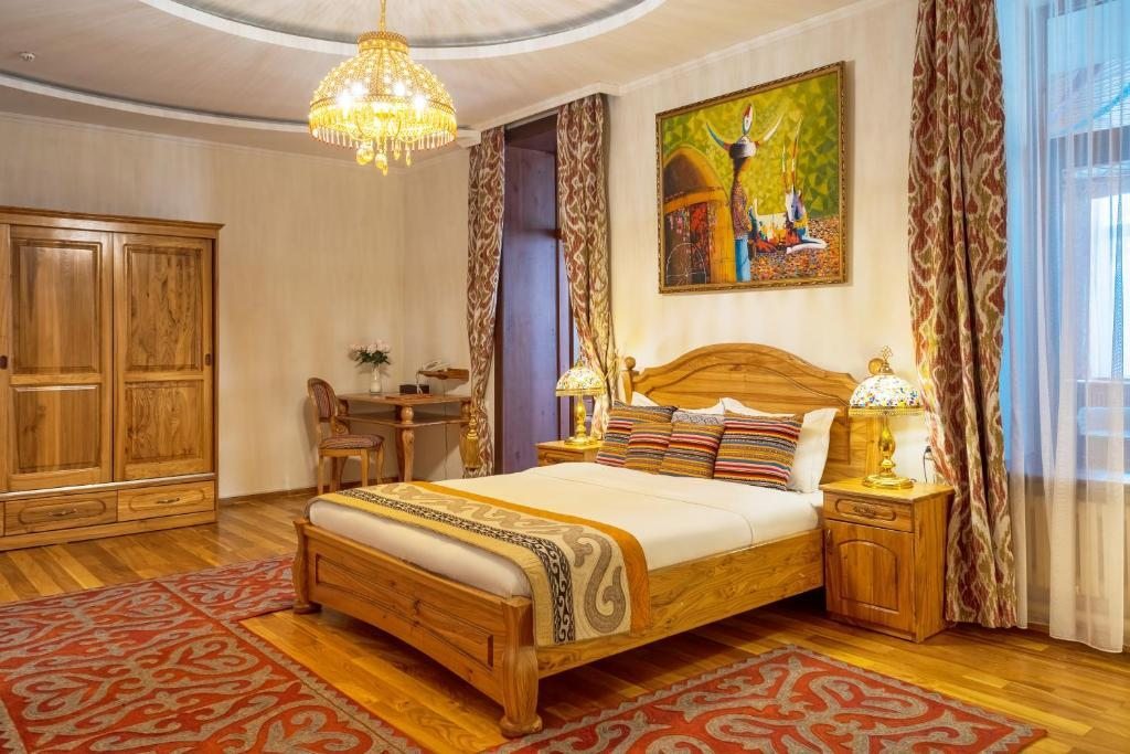 Сьюит (Люкс) отеля Navat Hotel, Бишкек