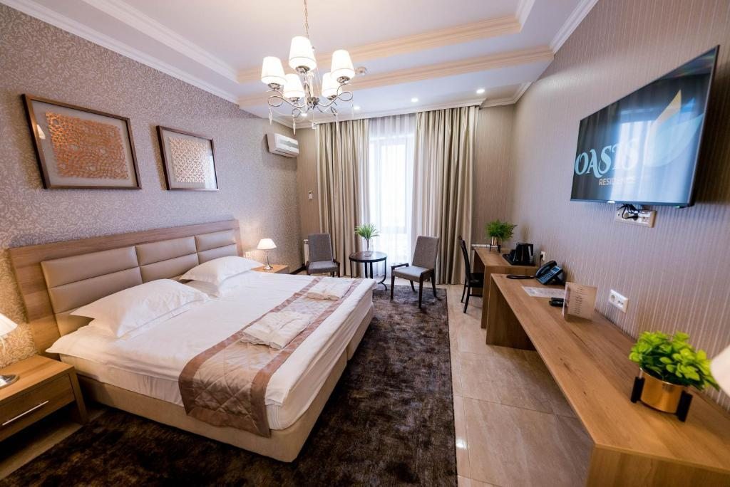 Двухместный (Большой двухместный номер с 1 кроватью) отеля Oasis Residence, Бишкек