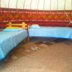 Номер (Шатер), Karakol Yurt Lodge