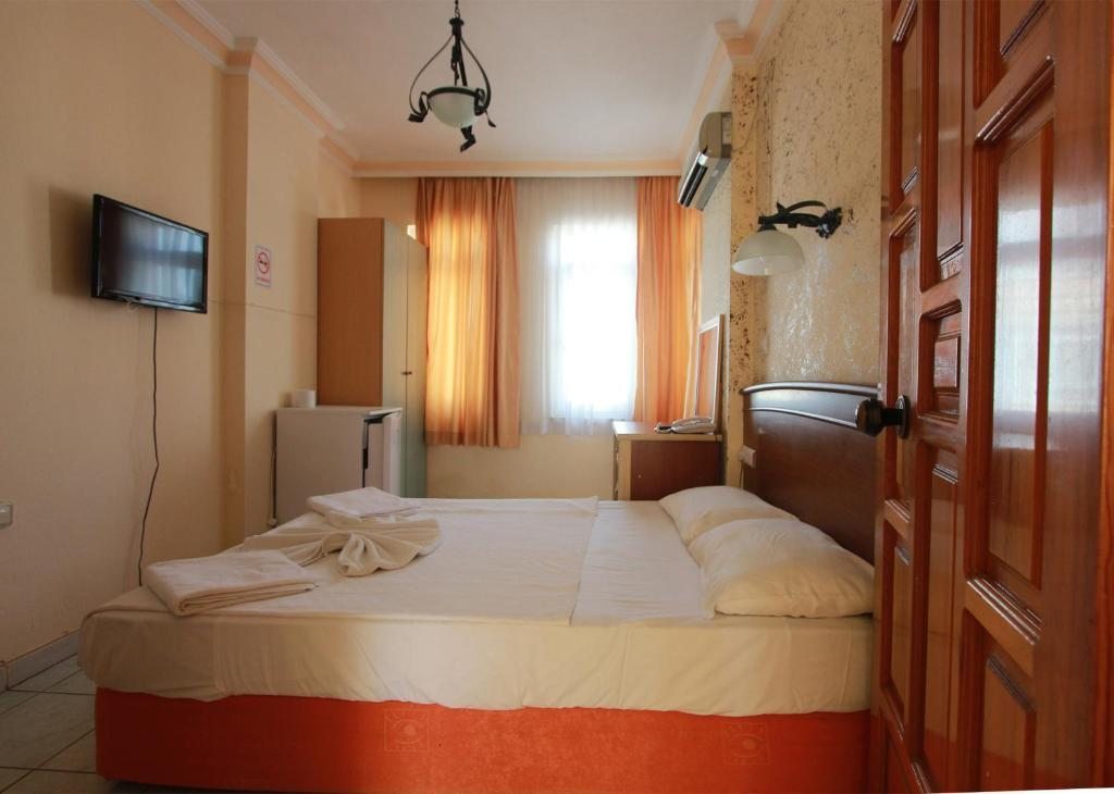 Двухместный (Двухместный номер с 1 кроватью и балконом) апарт-отеля Baronessa Apart Hotel, Алания