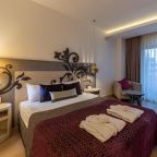 Трехместный (Standard Double Room with Side Sea View), Kirman Belazur Resort&Spa