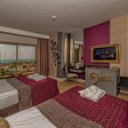 Трехместный (Standard Double Room with Side Sea View), Kirman Belazur Resort&Spa