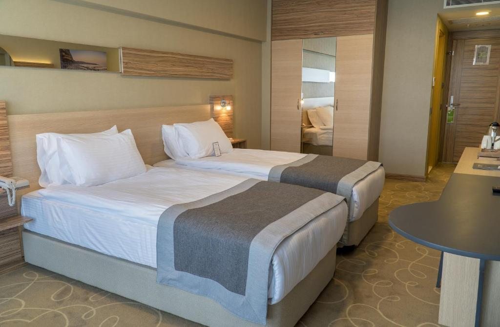 Двухместный (Стандартный двухместный номер с 2 отдельными кроватями) отеля Greymark Hotel, Измир