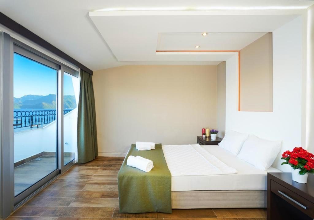 Двухместный (Двухместный номер с 1 кроватью, вид на море) отеля Aurasia City Hotel, Мармарис