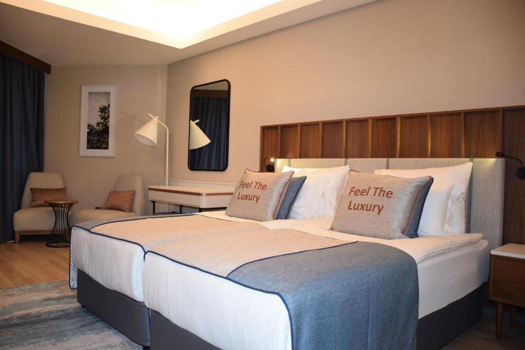 Семейный (Семейный номер с боковым видом на море) отеля Seaden Quality Resort & Spa, Сиде