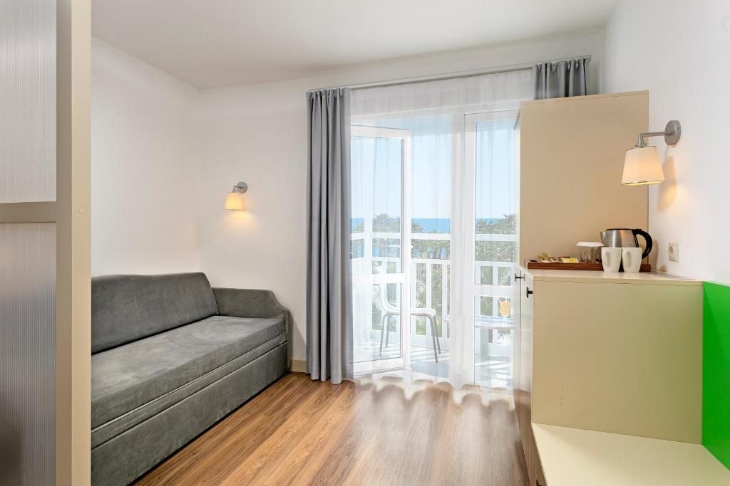 Трехместный (Стандартный трехместный номер с видом на море), Seven Seas Hotel Blue - Ultra All Inclusive -Ex Otium Hotel Seven Seas-