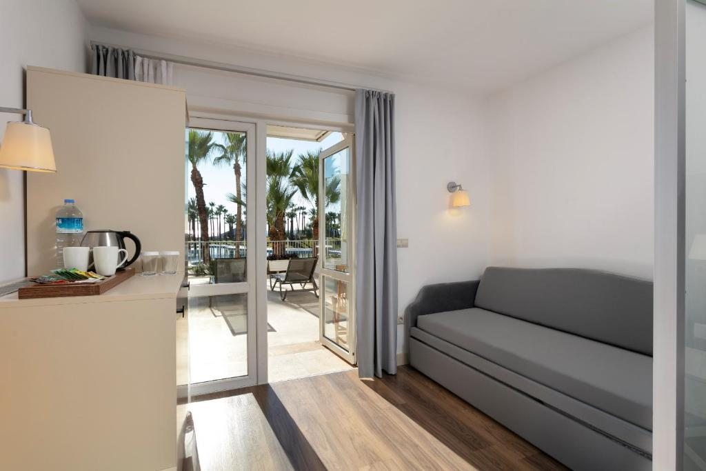 Трехместный (Трехместный номер с видом на бассейн), Seven Seas Hotel Blue - Ultra All Inclusive -Ex Otium Hotel Seven Seas-