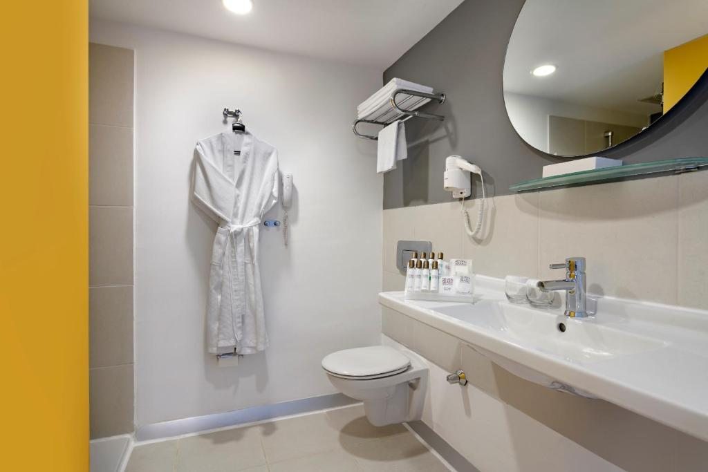 Трехместный (Трехместный номер с видом на бассейн), Seven Seas Hotel Blue - Ultra All Inclusive -Ex Otium Hotel Seven Seas-