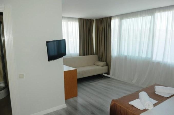 Двухместный (Двухместный номер с 1 кроватью и балконом (для 3 взрослых)), HEAVEN BEACH OTEL