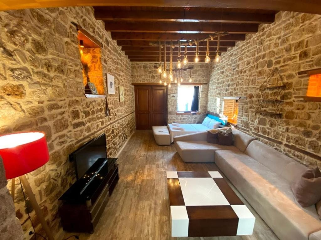 Вилла (Вилла с видом на сад), Gold Coast Hostel