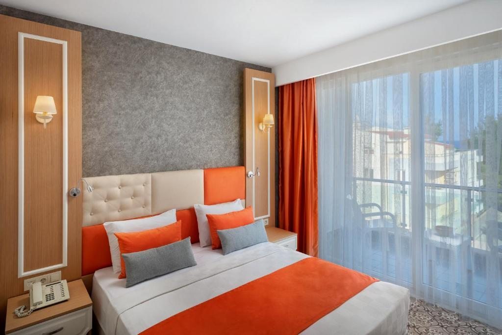 Двухместный (Панорамный номер с видом на море) отеля Golden Orange Hotel, Анталия