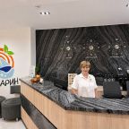 Ресепшен с баром работает круглосуточно