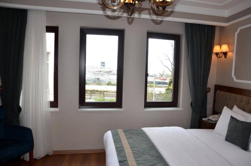 Двухместный (Двухместный номер Делюкс с частичным видом на море) отеля Ahmet Efendi Konağı, Стамбул