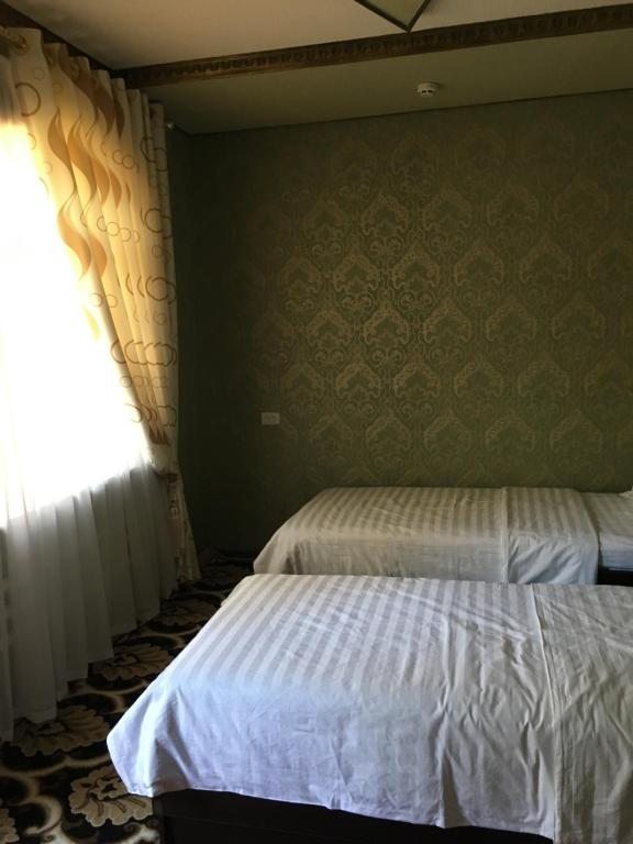 Двухместный (Двухместный номер с 2 отдельными кроватями и ванной) отеля Hotel Shahram Plus Sh, Самарканд