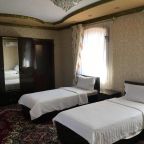 Трехместный (Трехместный номер с ванной), Hotel Shahram Plus Sh