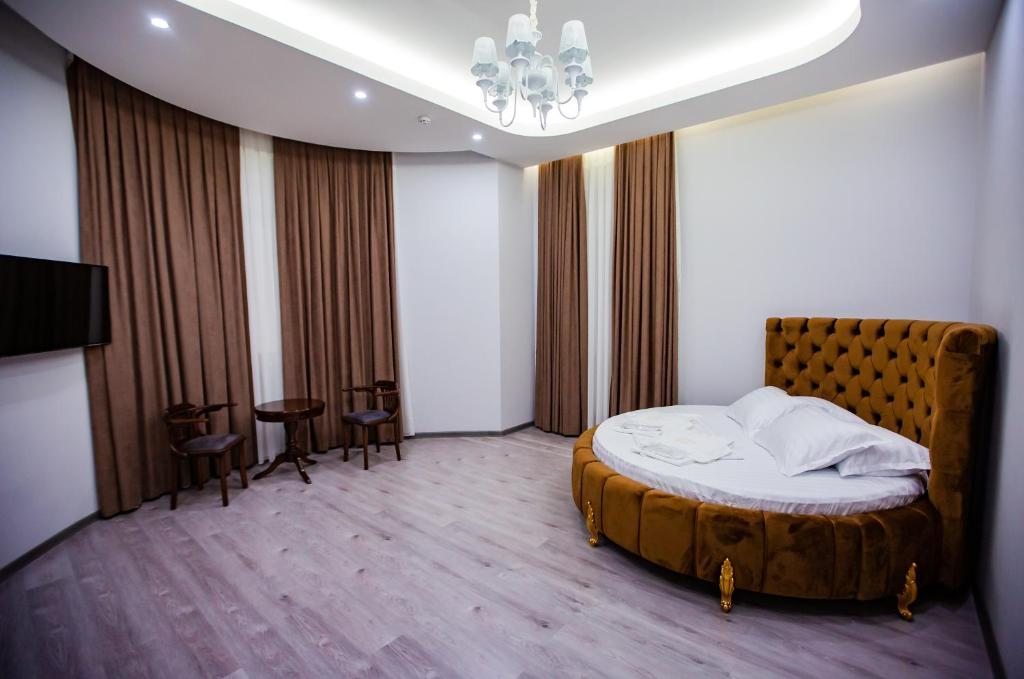 Двухместный (Большой двухместный номер с 1 кроватью) отеля Hotel Ak Saray, Ташкент