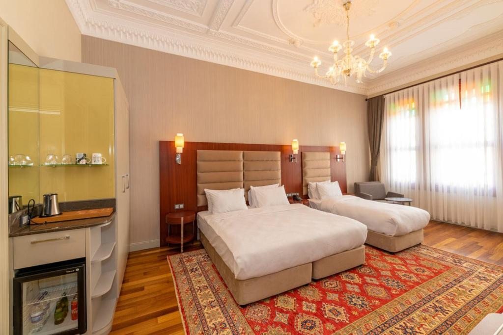Трехместный (Стандартный трехместный номер) отеля Blue Gilroy Hotel, Стамбул