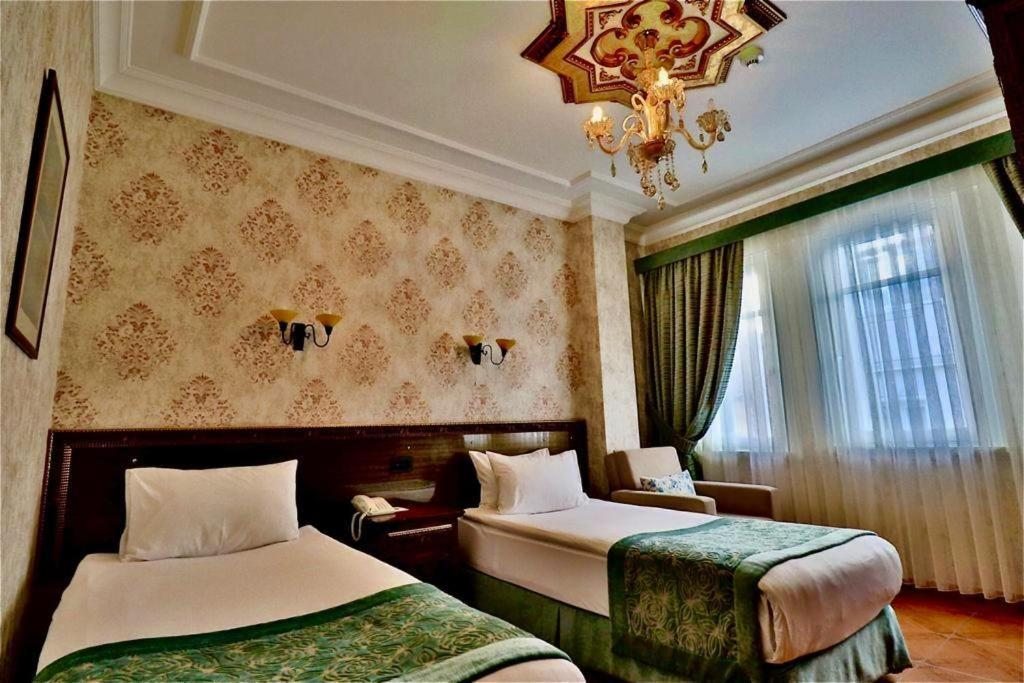 Двухместный (Улучшенный двухместный номер с 1 кроватью или 2 отдельными кроватями) отеля Blue House Hotel, Стамбул