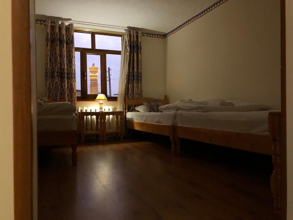 Трехместный (Трехместный номер «Комфорт») отеля Old Bukhara, Бухара