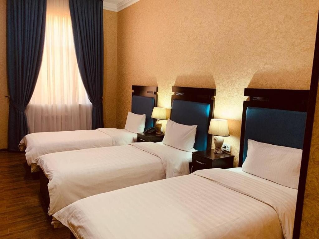 Трехместный (Трехместный номер «Комфорт») отеля Rangrez Hotel, Бухара