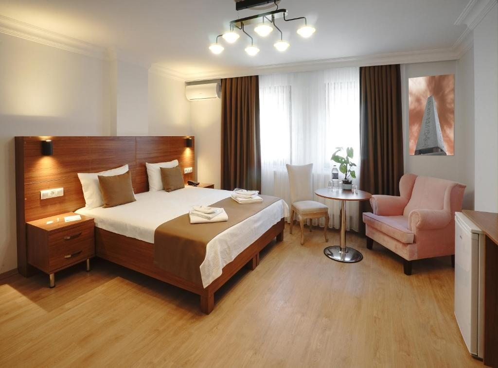 Двухместный (Двухместный номер с 1 кроватью или 2 отдельными кроватями и дополнительной кроватью) отеля Class Hotel Bosphorus, Стамбул