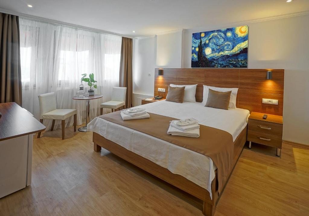 Двухместный (Двухместный номер Делюкс с 1 кроватью и боковым видом на море) отеля Class Hotel Bosphorus, Стамбул