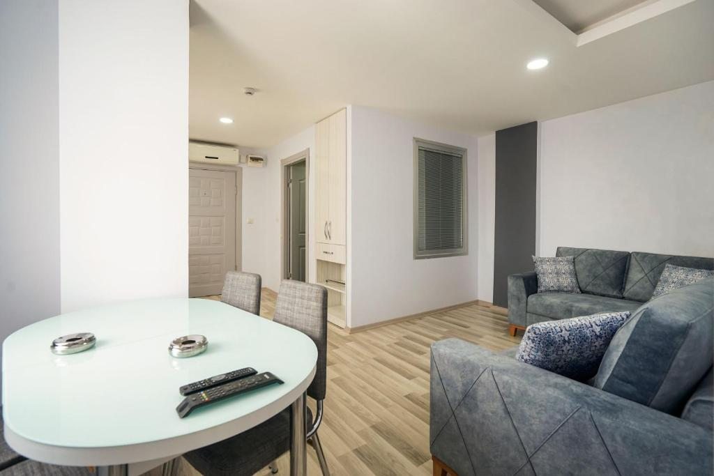 Апартаменты (Апартаменты с 1 спальней), Element Residence